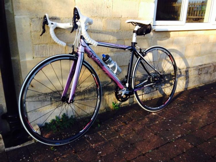 Just built bike with useless white bar tape - now changed to black